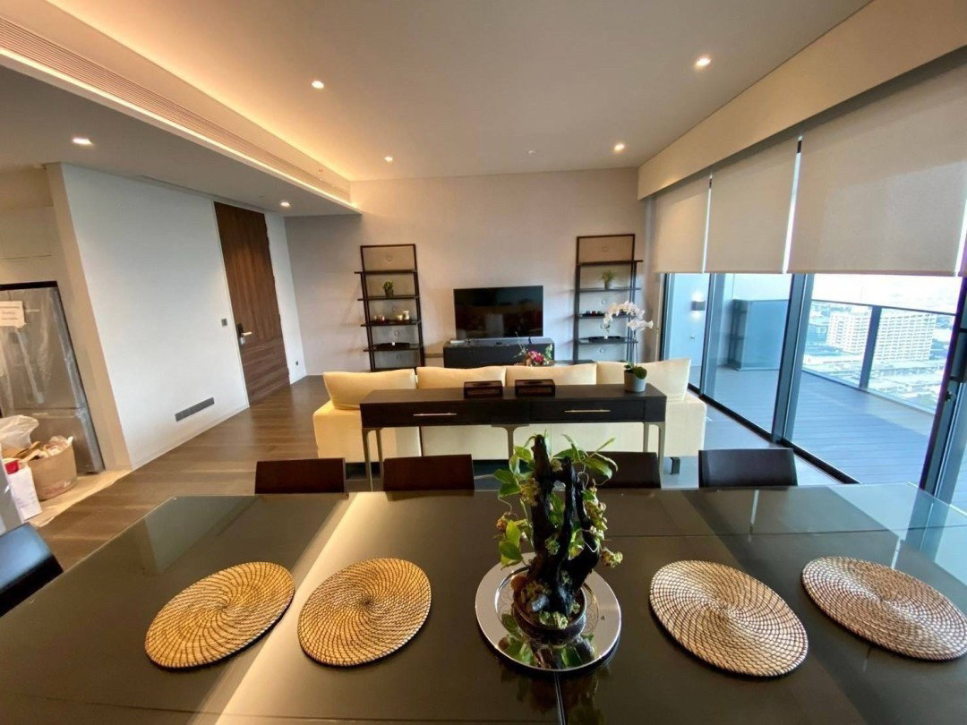 รูป ● Nice Decoration ● ชั้น 20+ 200 ตร.ม. | 3 ห้องนอน วิวเมือง | ใกล้ เอททองหล่อ 1 นาที, ดองกิ มอลล์ 2 นาที, BTS ทองหล่อ 4 นาที - รูปที่ 5/16