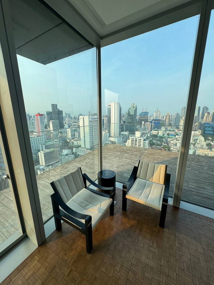 รูป ● Prime Location ● ชั้น 30++ 205.00 ตร.ม. | 2 ห้องนอน มีระเบียง | ใกล้ BTS ช่องนนทรี 2 นาที, คิง เพาเวอร์ มหานคร 3 นาที, ตรีนิตีมอลล์ 3 4 นาที - รูปที่ 2/21
