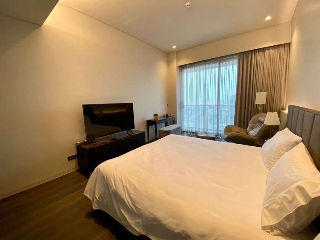 รูป ● Nice Decoration ● ชั้น 20+ 200 ตร.ม. | 3 ห้องนอน วิวเมือง | ใกล้ เอททองหล่อ 1 นาที, ดองกิ มอลล์ 2 นาที, BTS ทองหล่อ 4 นาที - รูปที่ 7/16