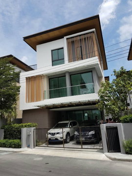 บ้านให้เช่า AQ Arbor Suan Luang Rama 9 พร้อมเข้าอยู่สนใจติดต่อ Line @goodmanpro หรือ โทร 0999029192