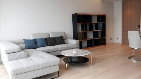 ♠ Nice Decoration ♠ ชั้น 05+ 111 ตร.ม. | 2 ห้องนอน วิวเมือง | ใกล้ เอททองหล่อ 1 นาที, ดองกิ มอลล์ 2 นาที, BTS ทองหล่อ 4 นาที
