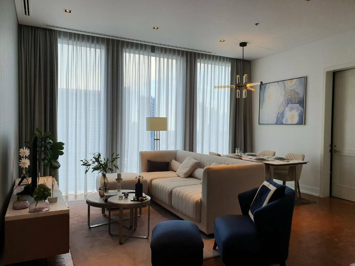 รูป ♦ Luxury style ♦ ชั้น 25++ 132.98 ตร.ม. | 2 ห้องนอน ตกแต่งครบ | ใกล้ BTS ช่่องนนทรี 2 นาที, คิง เพาเวอร์ มหานคร 3 นาที, ตรีนิตีมอลล์ 3 4 นาที - รูปที่ 1/15