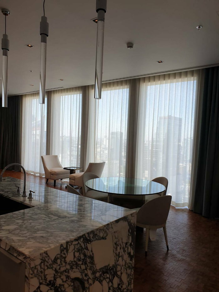 รูป ♦ Luxury style ♦ ชั้น 25++ 146.00 ตร.ม. | 2 ห้องนอน ตกแต่งครบ | ใกล้ BTS ช่่องนนทรี 2 นาที, คิง เพาเวอร์ มหานคร 3 นาที, ตรีนิตีมอลล์ 3 4 นาที - รูปที่ 1/19