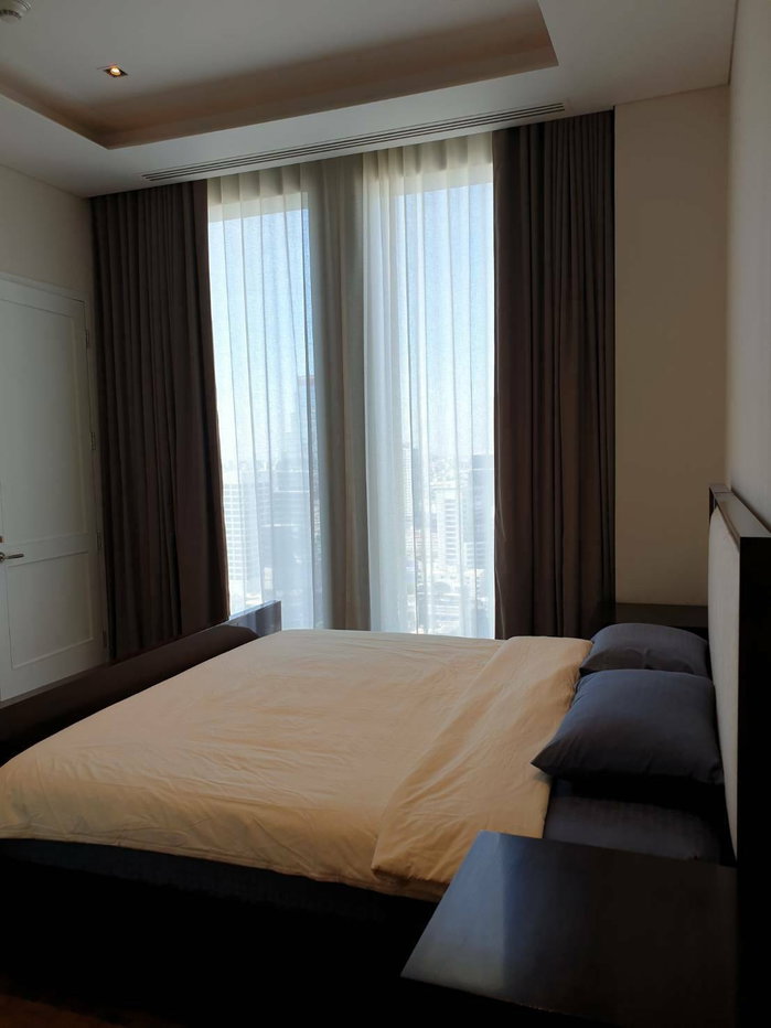 รูป ♦ Luxury style ♦ ชั้น 25++ 146.00 ตร.ม. | 2 ห้องนอน ตกแต่งครบ | ใกล้ BTS ช่่องนนทรี 2 นาที, คิง เพาเวอร์ มหานคร 3 นาที, ตรีนิตีมอลล์ 3 4 นาที - รูปที่ 3/19