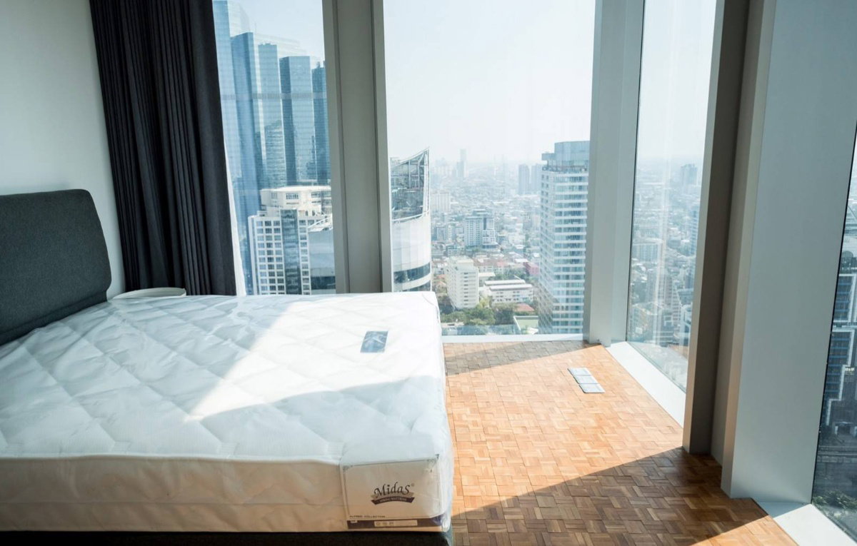 รูป ♢ Best Price♢ ชั้น 35++ 147.00 ตร.ม. | 3 ห้องนอน ตกแต่งครบ | ใกล้ BTS ช่่องนนทรี 2 นาที, คิง เพาเวอร์ มหานคร 3 นาที, ตรีนิตีมอลล์ 3 4 นาที - รูปที่ 4/11