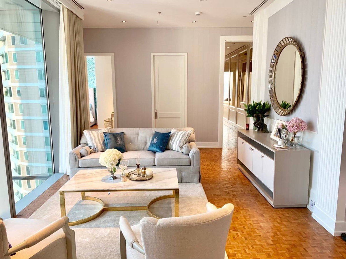 รูป ♦ Nice Decoration ♦ ชั้น 30++ 205.00 ตร.ม. | 3 ห้องนอน ตกแต่งครบ | ใกล้ BTS ช่่องนนทรี 2 นาที, คิง เพาเวอร์ มหานคร 3 นาที, ตรีนิตีมอลล์ 3 4 นาที - รูปที่ 7/9