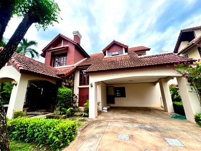 Houses for rent San Sai Chiang Mai : Cozy House with garden for RENT! Near Ruamchok area - Location: Land & House Village (Sansai-Maejo)