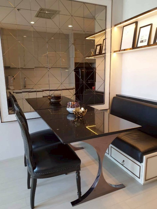 รูป ♔ Rare Unit ♔ ชั้น 20+ พื้นที่ใช้สอย 55.72 ตร.ม. | 1 ห้องนอน 1 ห้องน้ำ | คอนโดมีSkywalk เชื่อมเข้า BTS เพลินจิตและ Central Embassy - รูปที่ 5/16