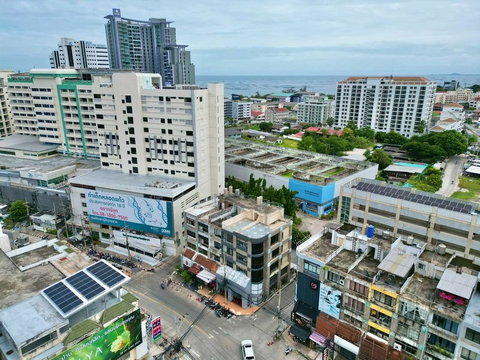 ขายอาคารพาณิชย์ 4 ชั้น ติดถนนศรีราชานคร3 ทำเลดี ใกล้แหล่งชุมชน