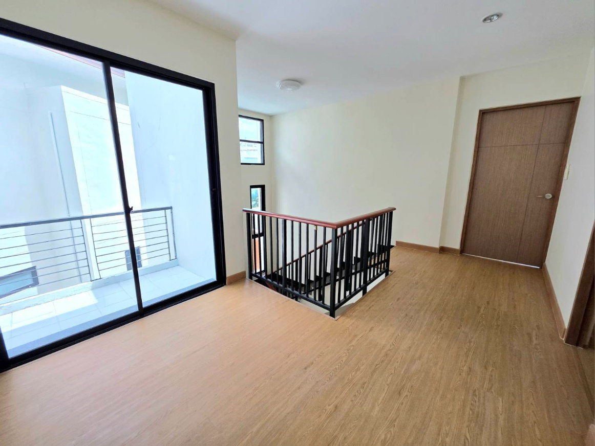 picture For Sell New Pool Villa Krisda Nakorn 21  - 7/14