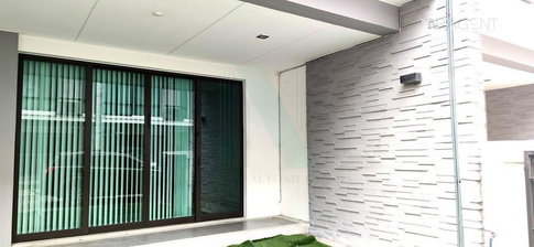 📌 ให้เช่าทาวน์เฮาส์ 3 ชั้น เพล็กซ์ บางนา 3 ห้องนอน 4 ห้องน้ำ