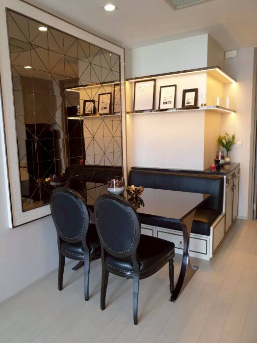 รูป ♔ Rare Unit ♔ ชั้น 20+ พื้นที่ใช้สอย 55.72 ตร.ม. | 1 ห้องนอน 1 ห้องน้ำ | คอนโดมีSkywalk เชื่อมเข้า BTS เพลินจิตและ Central Embassy - รูปที่ 9/16