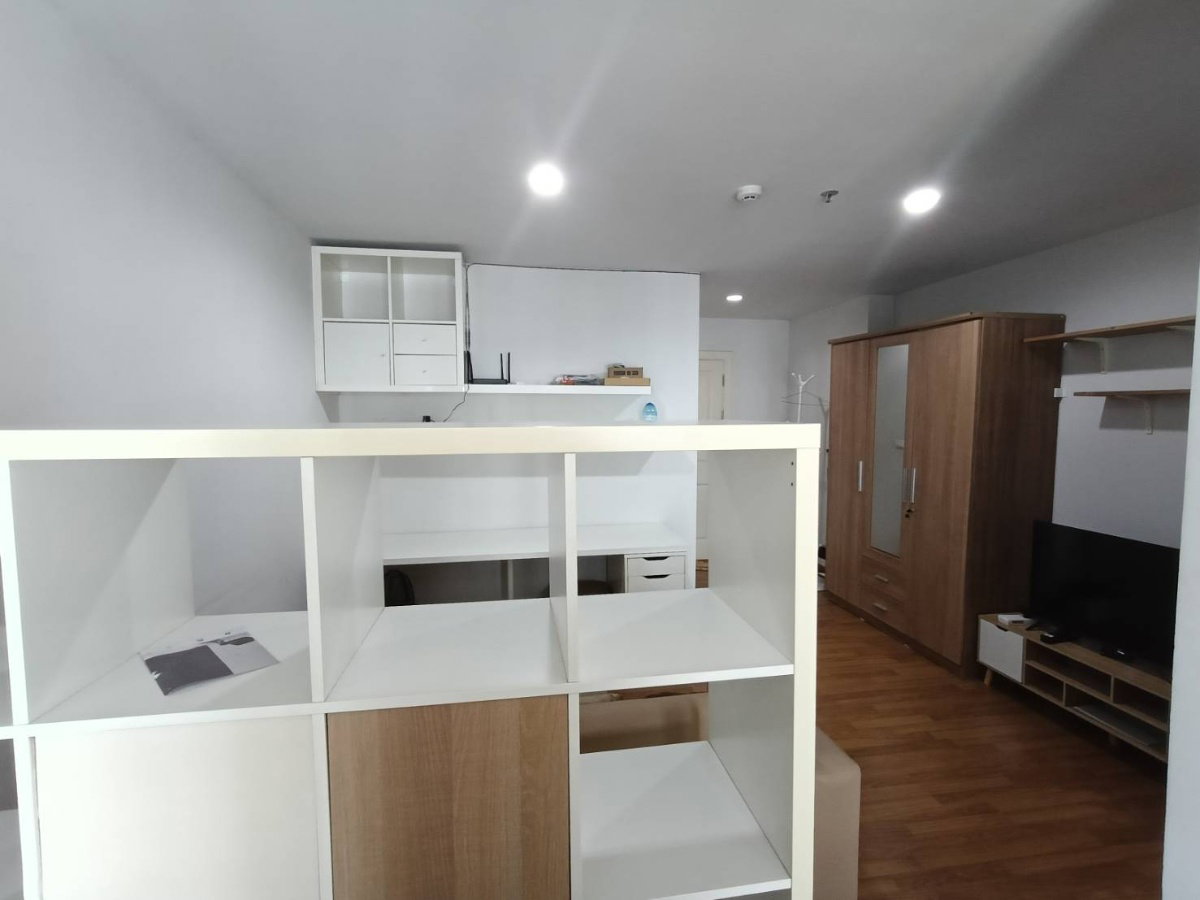 รูป ให้เช่า Regent Home 18 ชั้น 8 ตึก F 30 ตรม. แปลนห้องกั้น เฟอร์+เครื่องใช้ไฟฟ้าครบ - รูปที่ 2/13