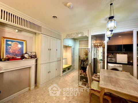2-BR Condo The Crest Ruamrudee Near BTS Phloen Chit (90m) (ID 1445519)