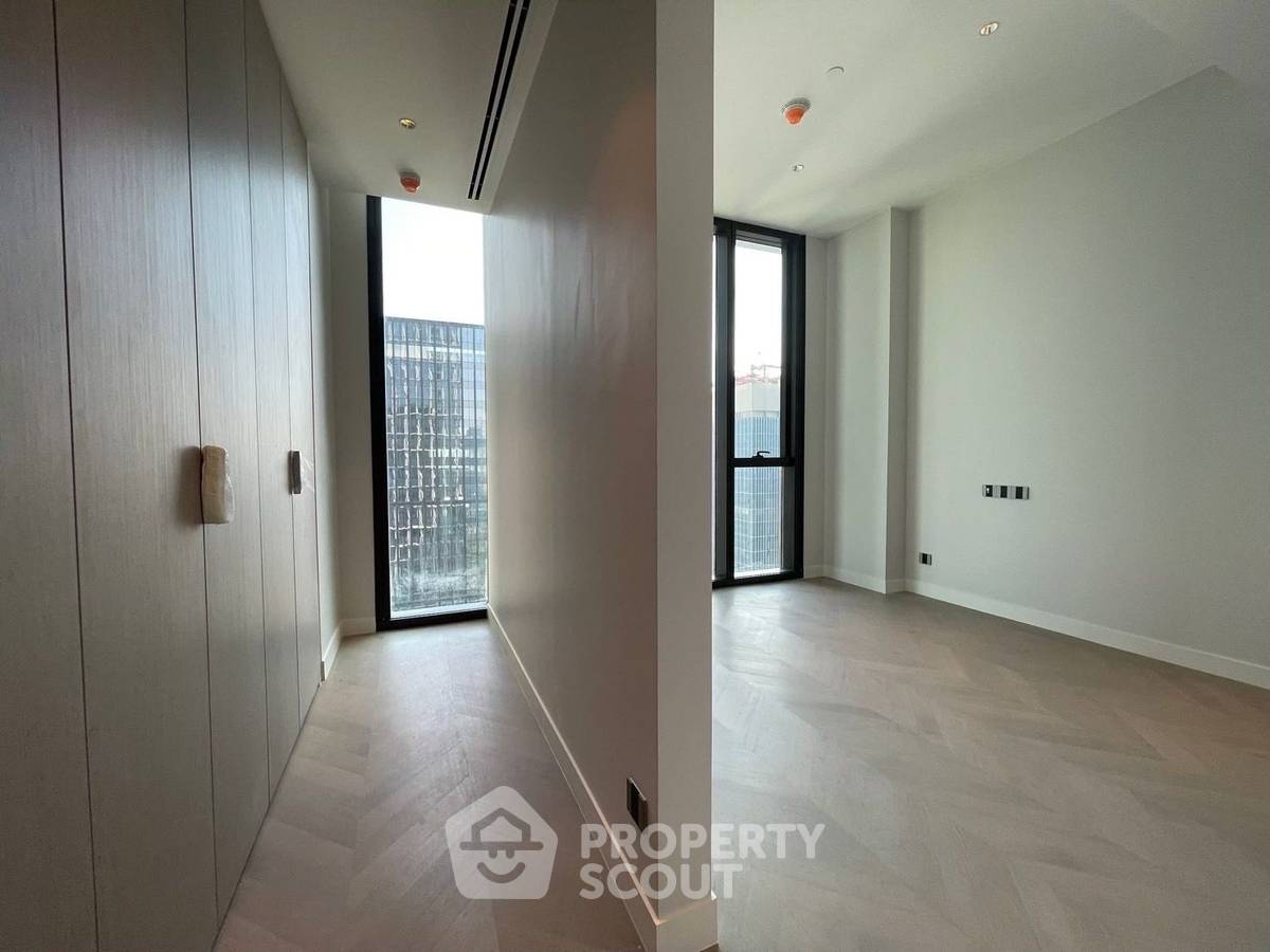 picture 2-BR 151 Sqm, 31st-Floor Sale At One 89 Wireless Near MRT Lumphini (ID 2034257) - 14/18