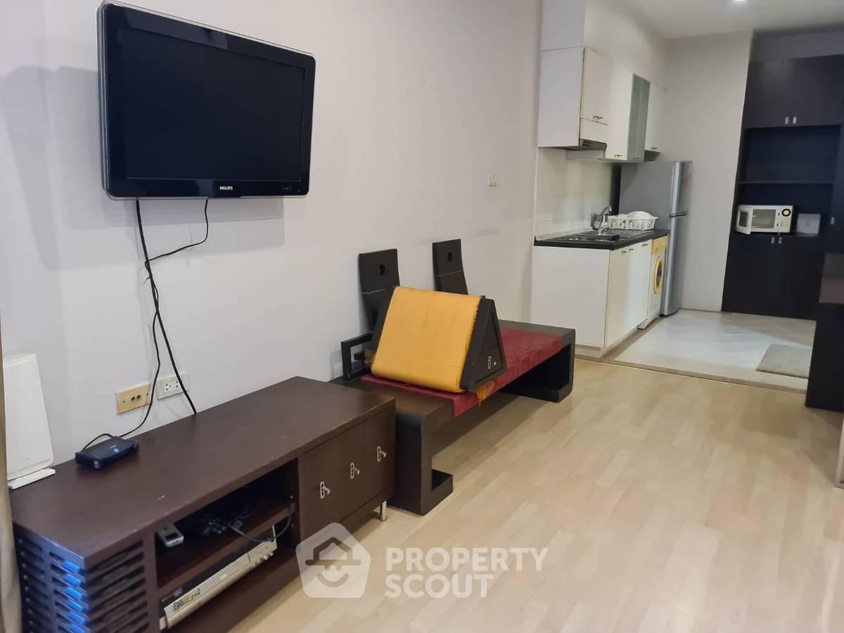 รูป คอนโด 1 ห้องนอน 32 ตร.ม. ชั้น 8 ที่บ้านศิริสาทร ใกล้ MRT คลองเตย (ID 1002130) - รูปที่ 8/16
