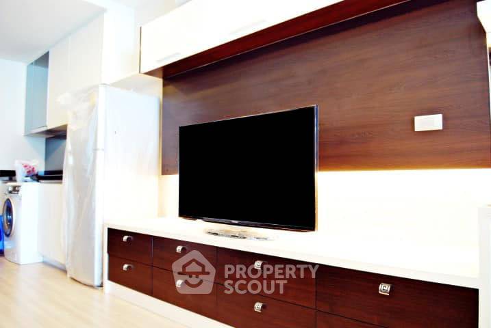 picture 1-BR Condo At Sky Walk Residences, Phra Khanong BTS 200m (ID 390077) - 2/6