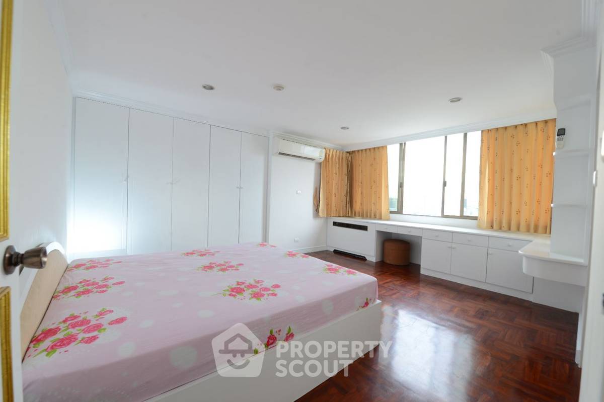 รูป คอนโด 3 ห้องนอน 350 ตร.ม. ชั้น 23 ออเรียนทอล ทาวเวอร์ส ใกล้ BTS เอกมัย (เลี้ยงสัตว์ได้) (ID 510846) - รูปที่ 16/20