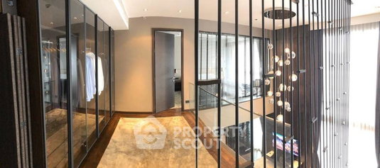 คอนโด 2 ห้องนอน 90 ตร.ม. ขาย The Lofts Ekkamai ใกล้ BTS เอกมัย 200 ม. (ID 387533)