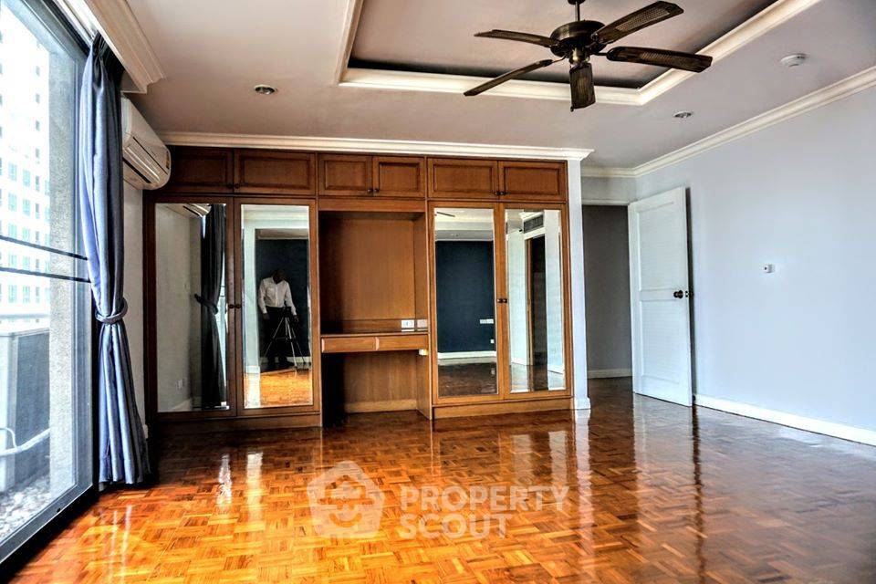 รูป คอนโดขาย 3 ห้องนอน 286 ตร.ม. เพ็ทได้ อาคารอโศก ทาวเวอร์ ใกล้ MRT เพชรบุรี 400 ม. (ID 1519716) - รูปที่ 12/30
