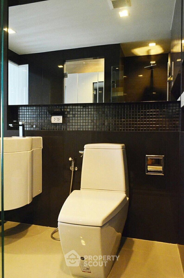 รูป คอนโด 2 ห้องนอน ชั้น 21 ขนาด 66 ตร.ม. ริธึ่ม สาทร ใกล้ BTS สะพานตากสิน 300 ม. (ID 593027) - รูปที่ 4/9