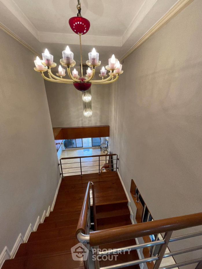 รูป คอนโดมิเนียม 5 ห้องนอน พื้นที่ 650 ตร.ม. ชั้น 22 Fairview Tower ใกล้ BTS อโศก (ID 1529055) - รูปที่ 3/48