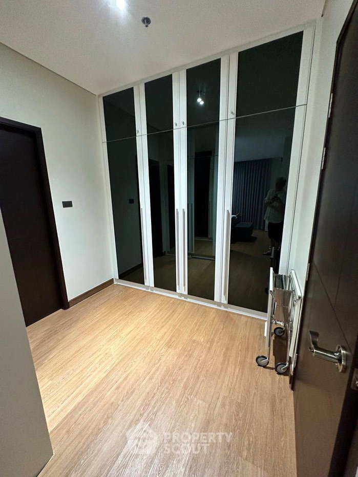 รูป คอนโด 2 ห้องนอน 95 ตร.ม. ชั้น 33 ที่ Villa Sathorn ใกล้ BTS กรุงธนบุรี 100 ม. (ID 2175869) - รูปที่ 6/17