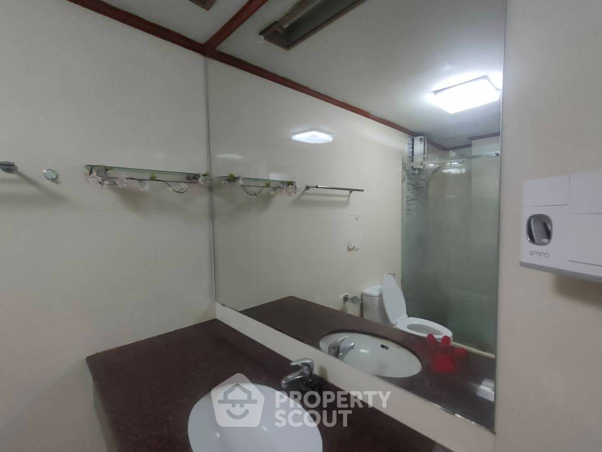 รูป คอนโด 3 ห้องนอน ขนาดใหญ่ 196 ตร.ม. ที่ Fifty Fifth Tower Thonglor ใกล้ BTS ทองหล่อ 200 ม. (ID 1517868) - รูปที่ 8/16