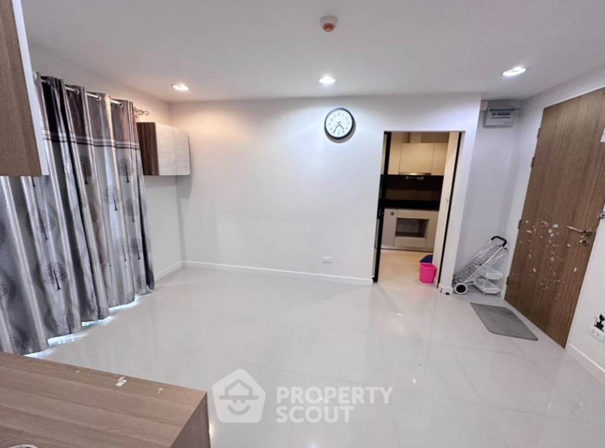 รูป คอนโด 1 ห้องนอน ขนาด 41 ตร.ม. ราคาดี ที่ Zenith Place Sukhumvit 42 ห่าง BTS เอกมัย 300 ม. (ID 1168017) - รูปที่ 1/6
