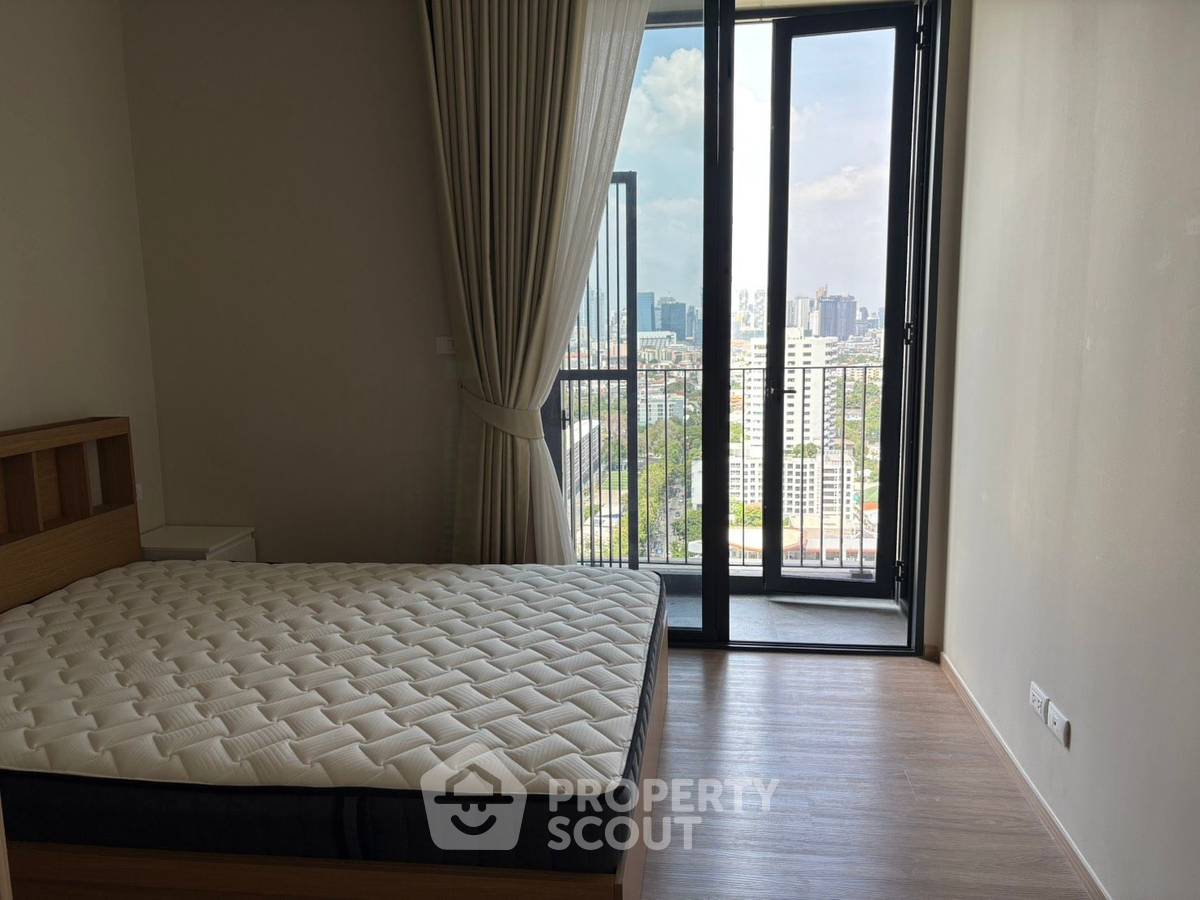 รูป คอนโด 2 ห้องนอน ชั้น 25 ขนาด 90 ตร.ม. ที่ The Issara Sathorn ใกล้ BTS/MRT (ID 2100838) - รูปที่ 6/19