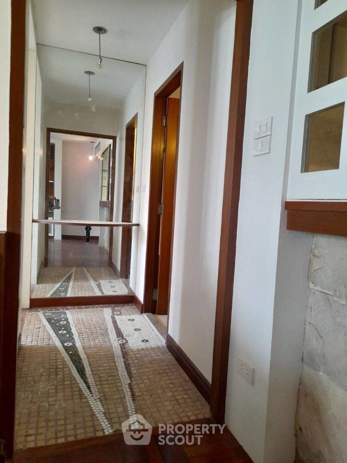 รูป คอนโด 1 ห้องนอน 65 ตร.ม. ชั้น 18 โครงการ Omni Tower ใกล้ BTS นานา 400 ม. (ID 2009417) - รูปที่ 9/11