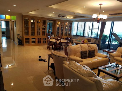 คอนโด 3 ห้องนอน ขาย Royal River Place ชั้น 10B ขนาด 282 ตร.ม. (ID 1073938)