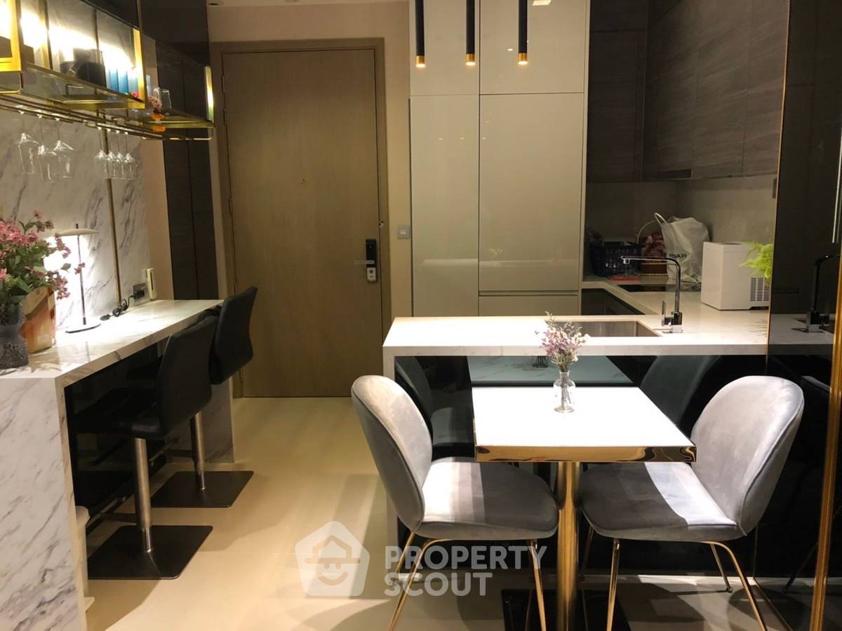 รูป 1 ห้องนอน ชั้นสูง 45 ที่ The Esse Asoke ขนาด 44 ตร.ม. ใกล้ MRT สุขุมวิท (ID 2106707) - รูปที่ 4/10