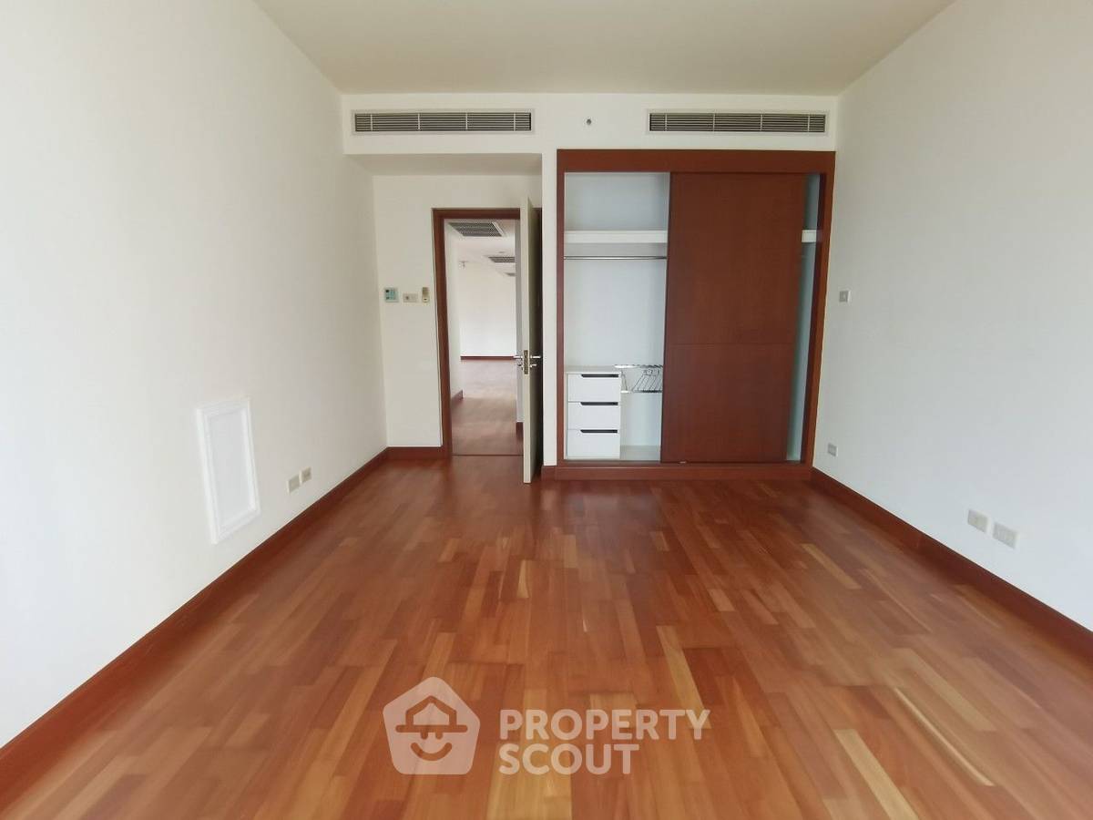 รูป คอนโด 3 ห้องนอน 178 ตร.ม. ราคาดี ที่ All Seasons Mansion ใกล้ BTS เพลินจิต 300 ม. (ID 1938369) - รูปที่ 22/32