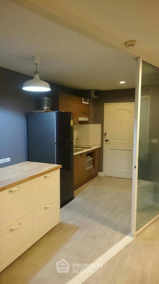รูป คอนโด 1 ห้องนอน ที่ สุรวงศ์ ซิตี้ รีสอร์ท ใกล้ MRT สามย่าน (ID 1962633) - รูปที่ 5/10