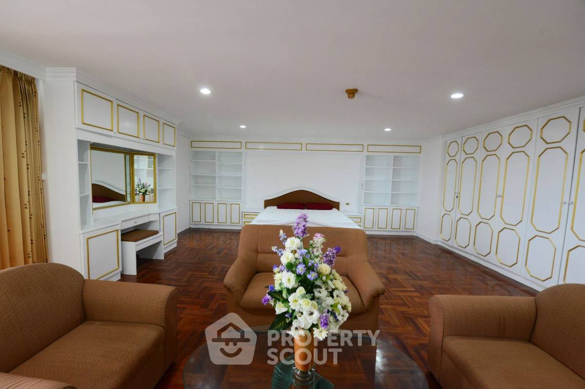 รูป คอนโด 3 ห้องนอน 350 ตร.ม. ชั้น 23 ออเรียนทอล ทาวเวอร์ส ใกล้ BTS เอกมัย (เลี้ยงสัตว์ได้) (ID 510846) - รูปที่ 2/20