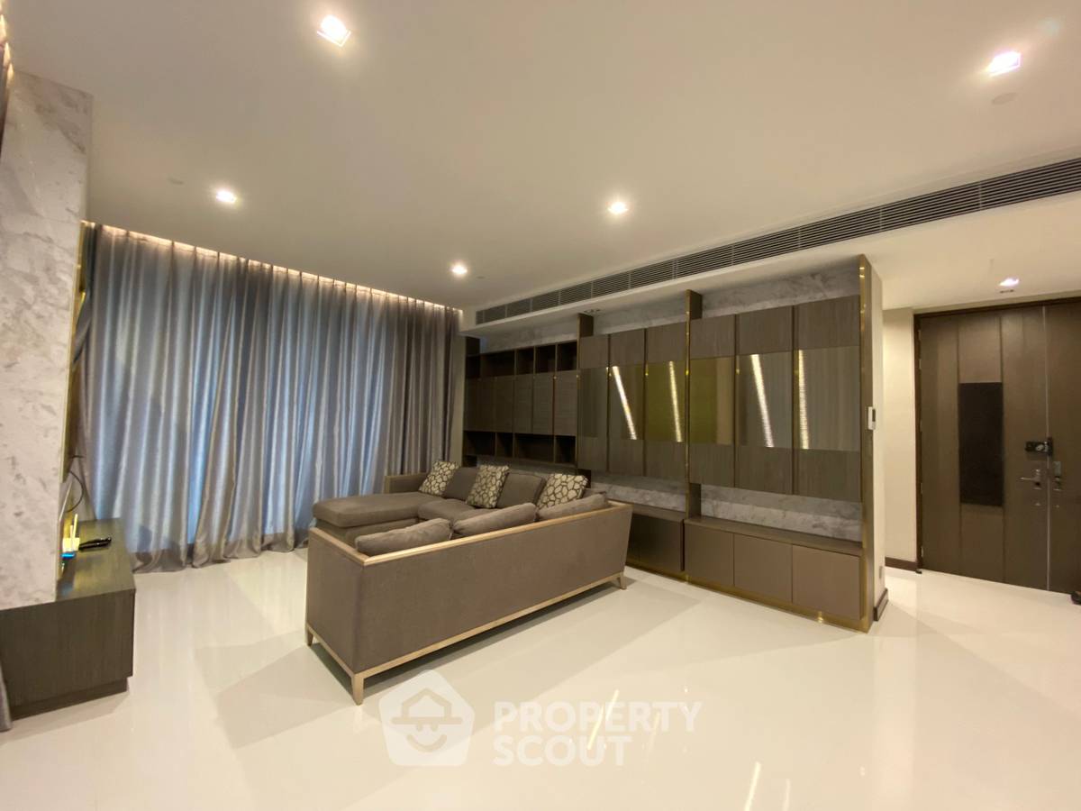 รูป ชั้น 35 คอนโด 3 ห้องนอน 202 ตร.ม. Q1 Sukhumvit ใกล้ BTS Nana 20 ม. (ID 939365) - รูปที่ 28/50
