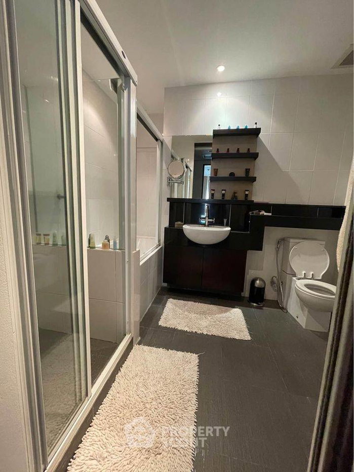รูป คอนโดมิเนียม The Height Condominium ชั้น 17 ขนาด 85 ตร.ม. 2 ห้องนอน ใกล้ทองหล่อ (ID 1317145) - รูปที่ 7/12