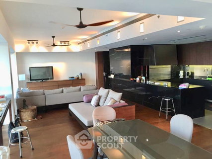 คอนโดมิเนียมชั้นสูง 3 ห้องนอน 196 ตร.ม. ขาย The Met Sathorn ใกล้ BTS ช่องนนทรี (ID 511917)