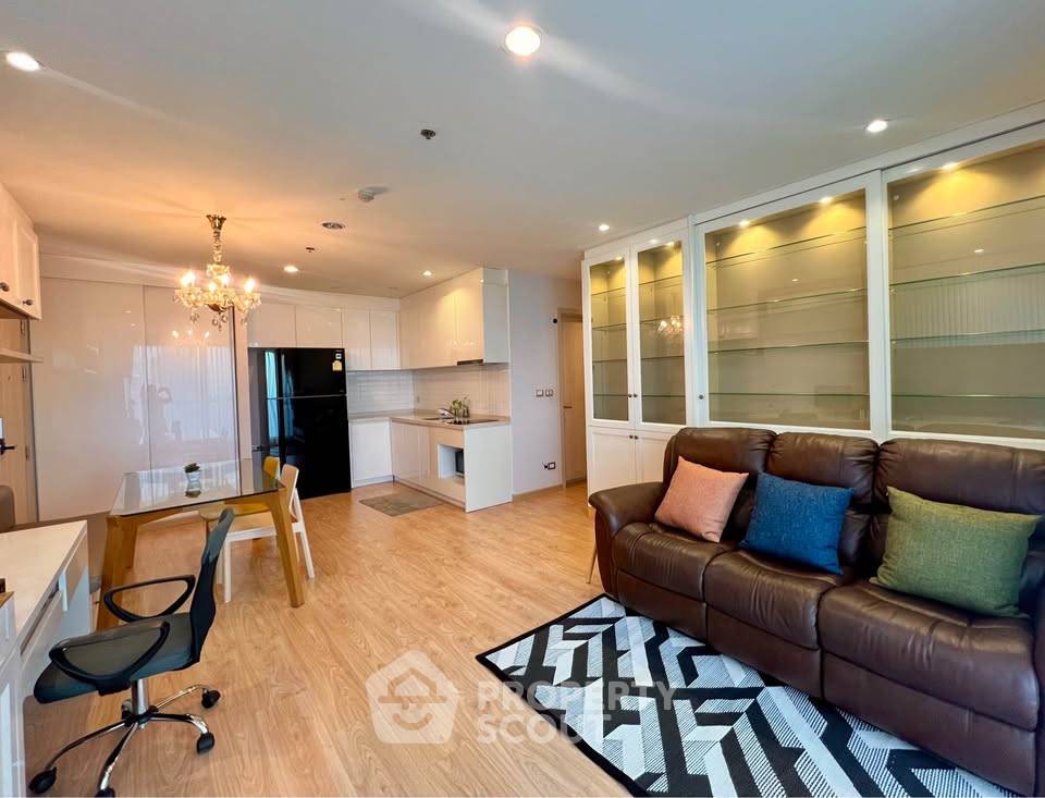 รูป คอนโดสูง 27 ชั้น 2 ห้องนอน 78 ตร.ม. ใน Rhythm Sukhumvit 42 ใกล้ BTS เอกมัย 200 ม. (ID 2000797) - รูปที่ 4/10