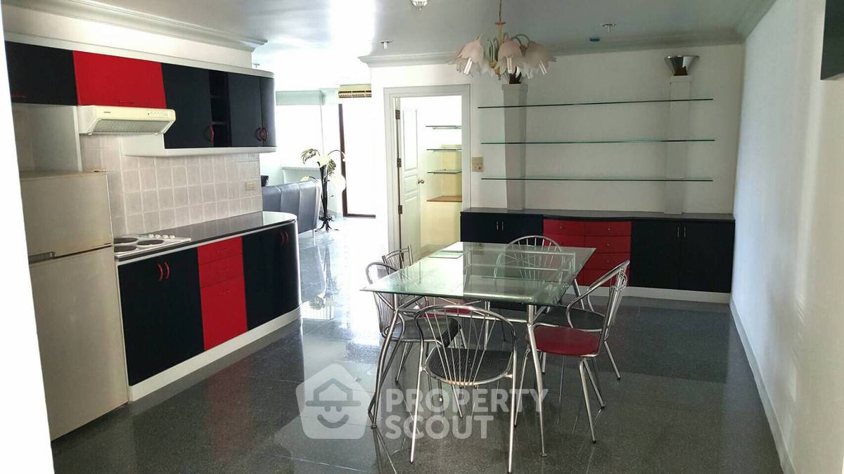 รูป คอนโด 2 ห้องนอน 138 ตร.ม. ขาย | ศุภาลัย เพลส สุขุมวิท 39 ใกล้ BTS พร้อมพงษ์ (ID 512812) - รูปที่ 2/4