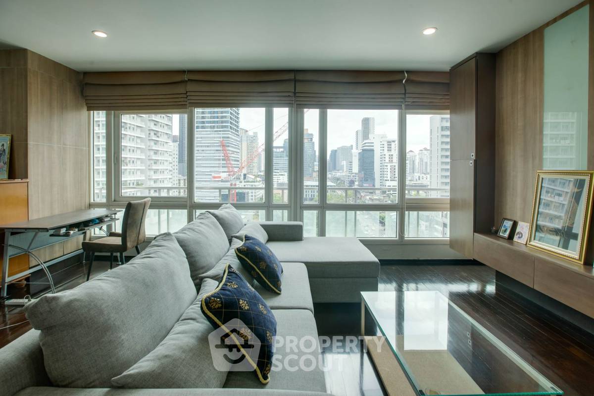คอนโด 3 ห้องนอน ขายที่ The Height Condominium ทองหล่อ (ID 1695490)