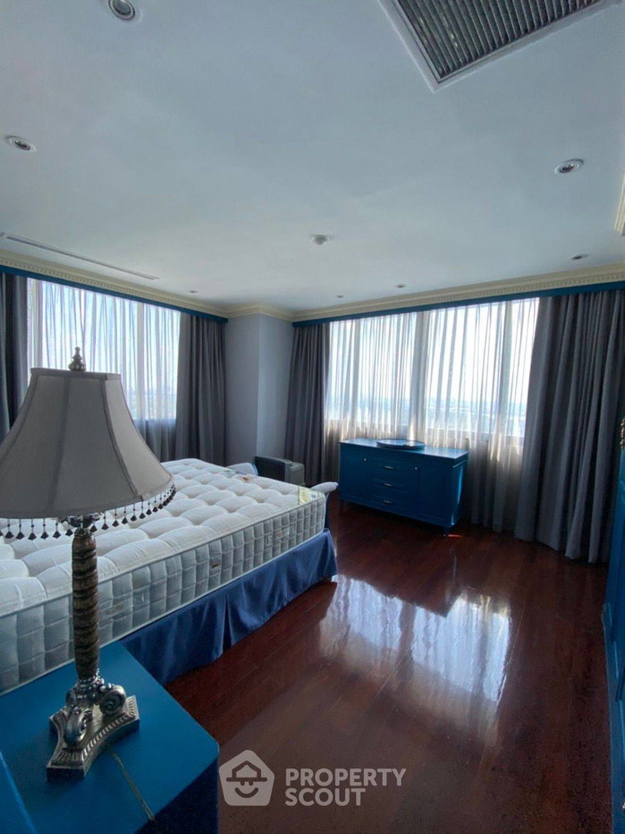 รูป คอนโด 3 ห้องนอน 312 ตร.ม. ชั้นสูง 28 ชั้น ขาย Royal River Place (ID 708270) - รูปที่ 19/33