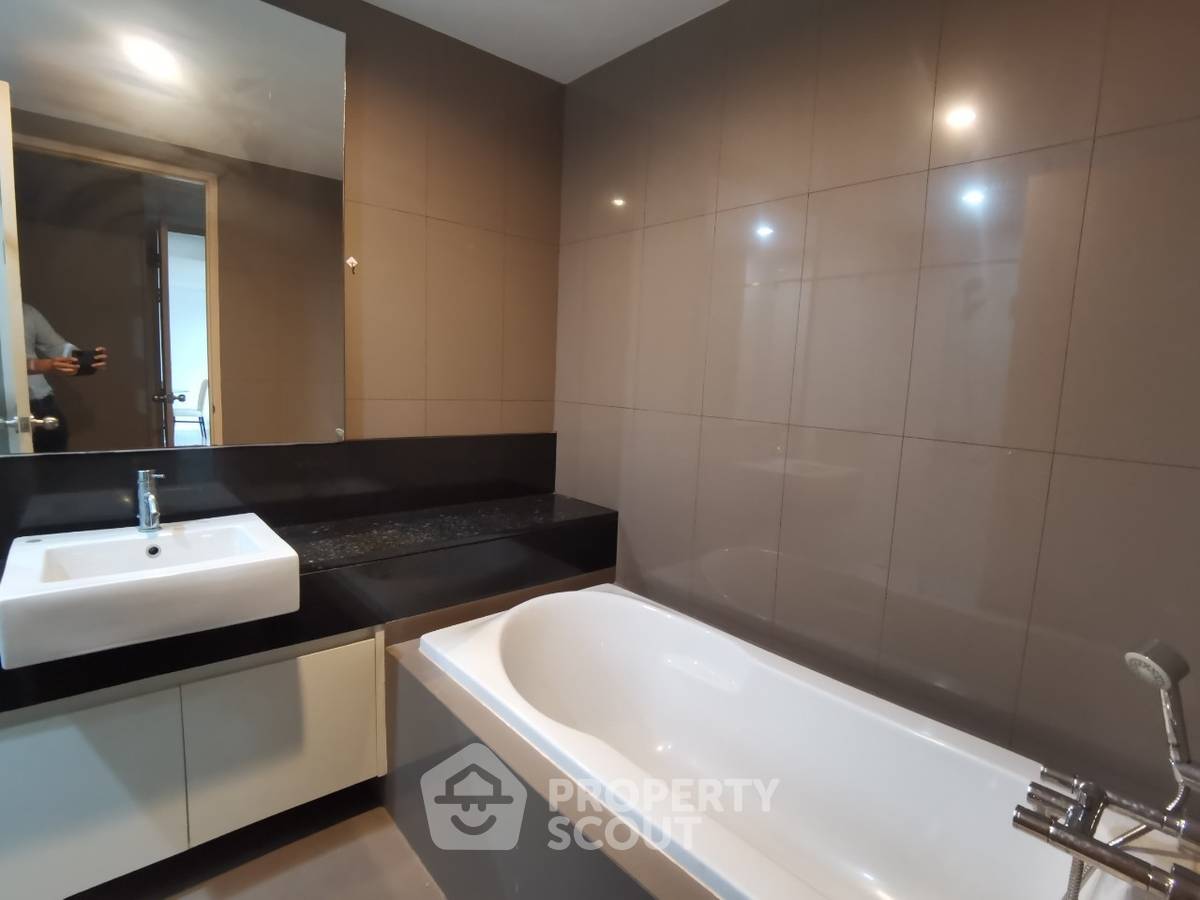 รูป ขายคอนโด 2 ห้องนอน Siri On 8 Sukhumvit 8 ใกล้ BTS นานา (ID 514241) - รูปที่ 8/9