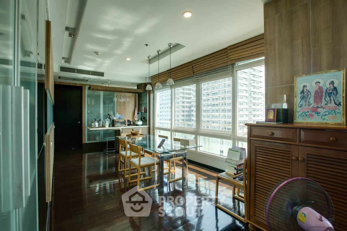 รูป คอนโด 3 ห้องนอน ขายที่ The Height Condominium ทองหล่อ (ID 1695490) - รูปที่ 3/20