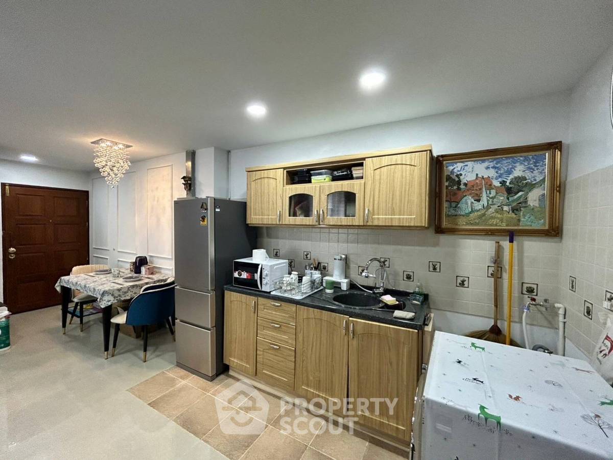picture 2-BR 67 Sqm Condo For Sale At Wittayu Complex near BTS Phloen Chit (ID 997267) - 4/15