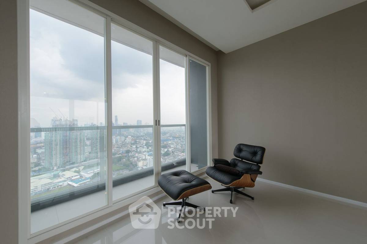 รูป คอนโด 3 ห้องนอน ขาย ที่ เมนัม เรสซิเดนซ์ ใกล้วัดพระยาคไระ (ID 949753) - รูปที่ 7/26