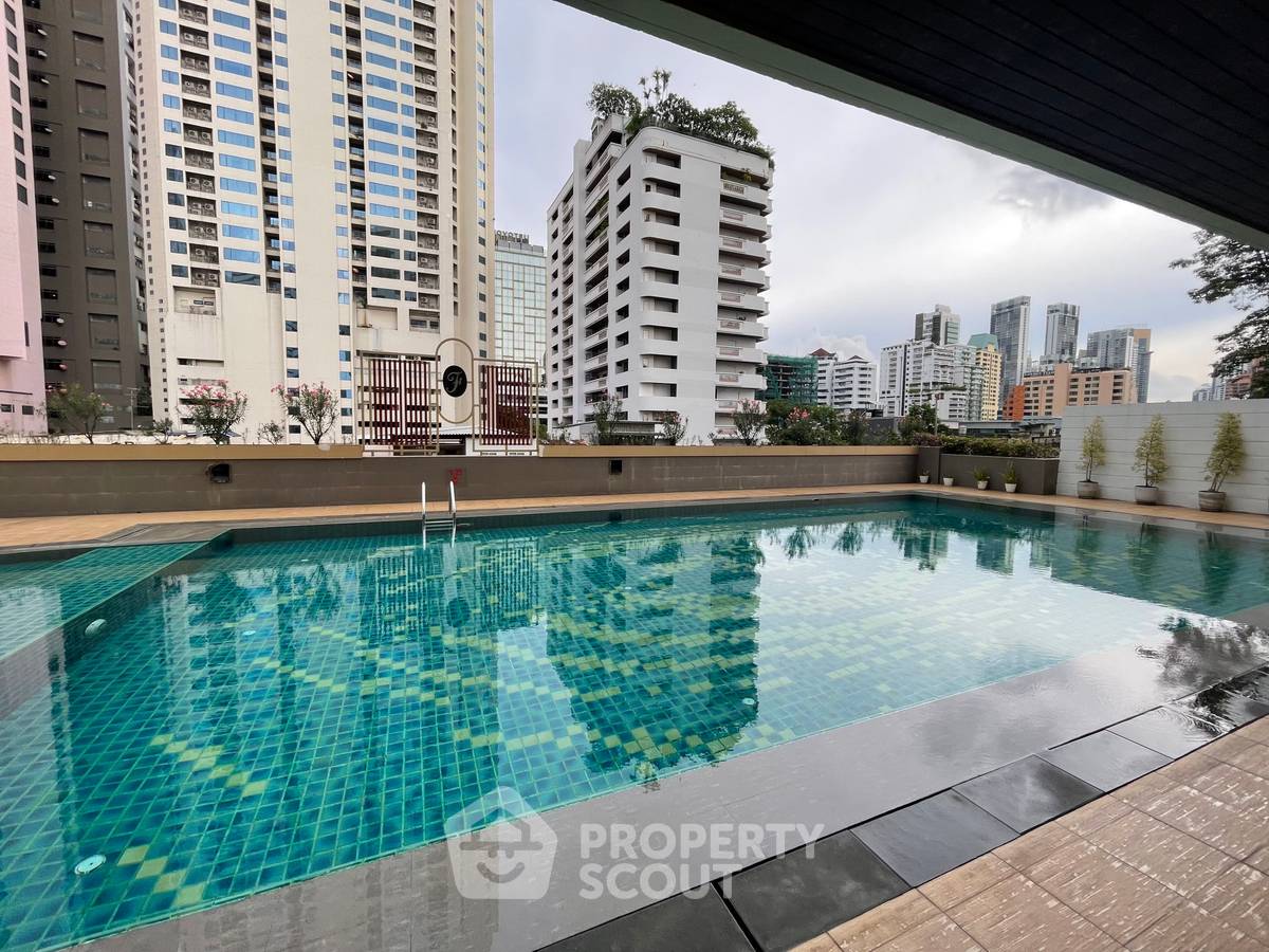 รูป คอนโดมิเนียม 5 ห้องนอน พื้นที่ 650 ตร.ม. ชั้น 22 Fairview Tower ใกล้ BTS อโศก (ID 1529055) - รูปที่ 42/48