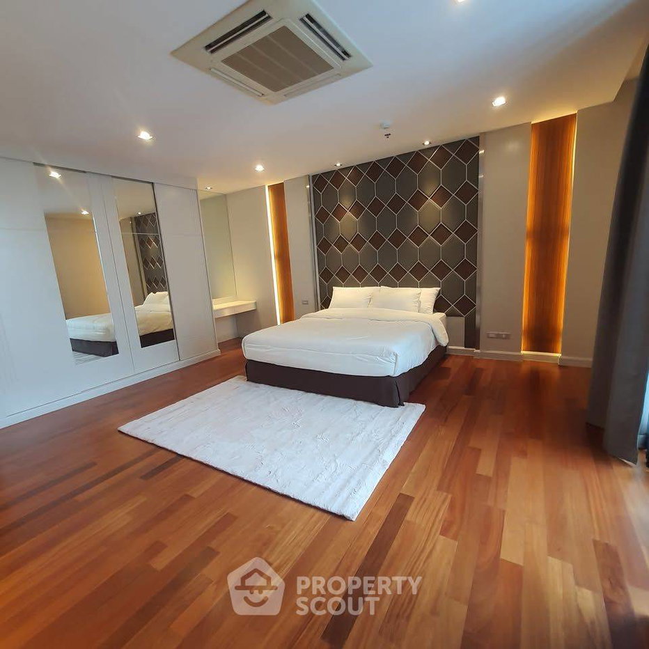 รูป คอนโด 3 ห้องนอน ให้เช่า ชั้น 26 ขนาด 300 ตร.ม. เดอะโฟร์วิงส์ เรสซิเดนซ์ (ID 1169194) - รูปที่ 4/14