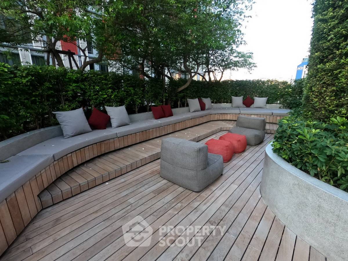 รูป คอนโด 2 ห้องนอน 68 ตร.ม. ขาย ที่ Taka Haus Ekamai 12 ใกล้ BTS เอกมัย (ID 530907) - รูปที่ 5/18